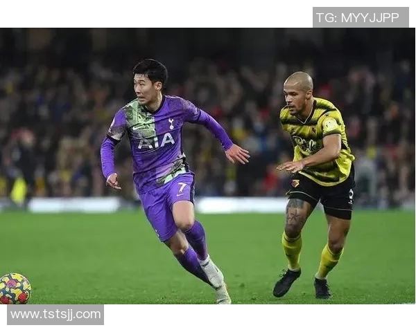 孙兴O展现足球技术与速度的完美融合与射门技巧的无懈可击 孙兴O展现足球技术与速度的完美融合与射门技巧的无懈可击