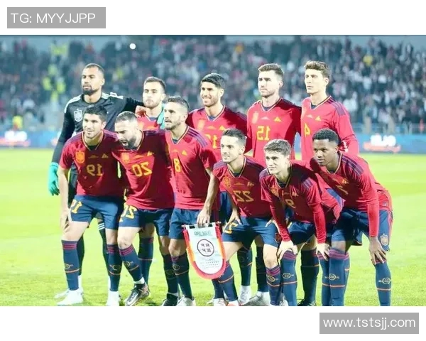 卡塔尔城市足球明星海报展现璀璨球星风采与激情瞬间 卡塔尔城市足球明星海报展现璀璨球星风采与激情瞬间